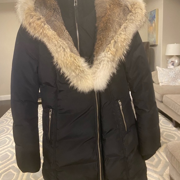 Luxurious  Mackage Trish Coat worn twice in nearly new condition. - Picture 2 of 6